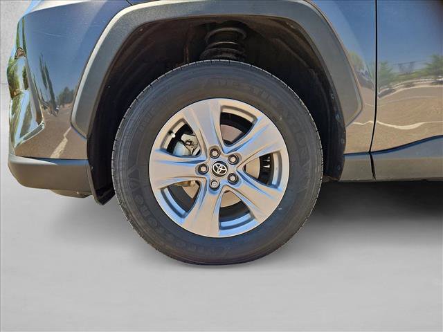 Used 2022 Toyota RAV4 XLE AWD/4WD image 24