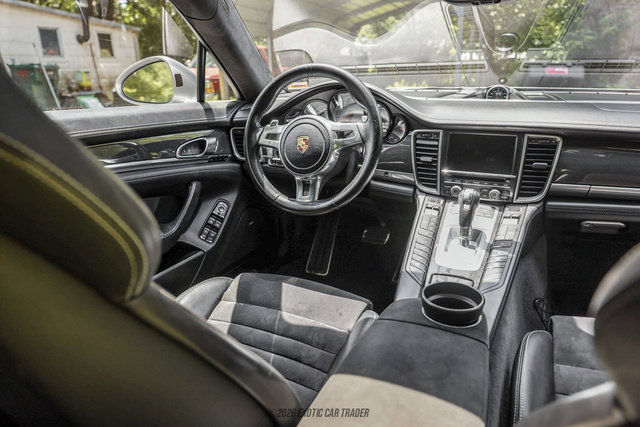 Used 2016 Porsche Panamera GTS AWD/4WD image 61