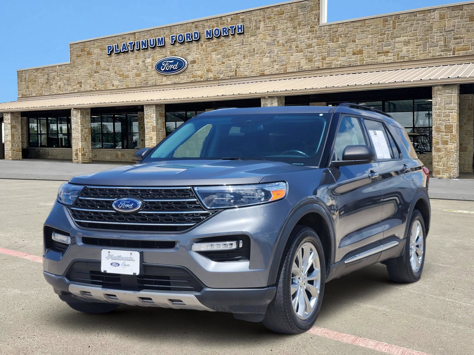 Used 2022 Ford Explorer XLT w/ Equipment Group 202A AWD/4WD video 2