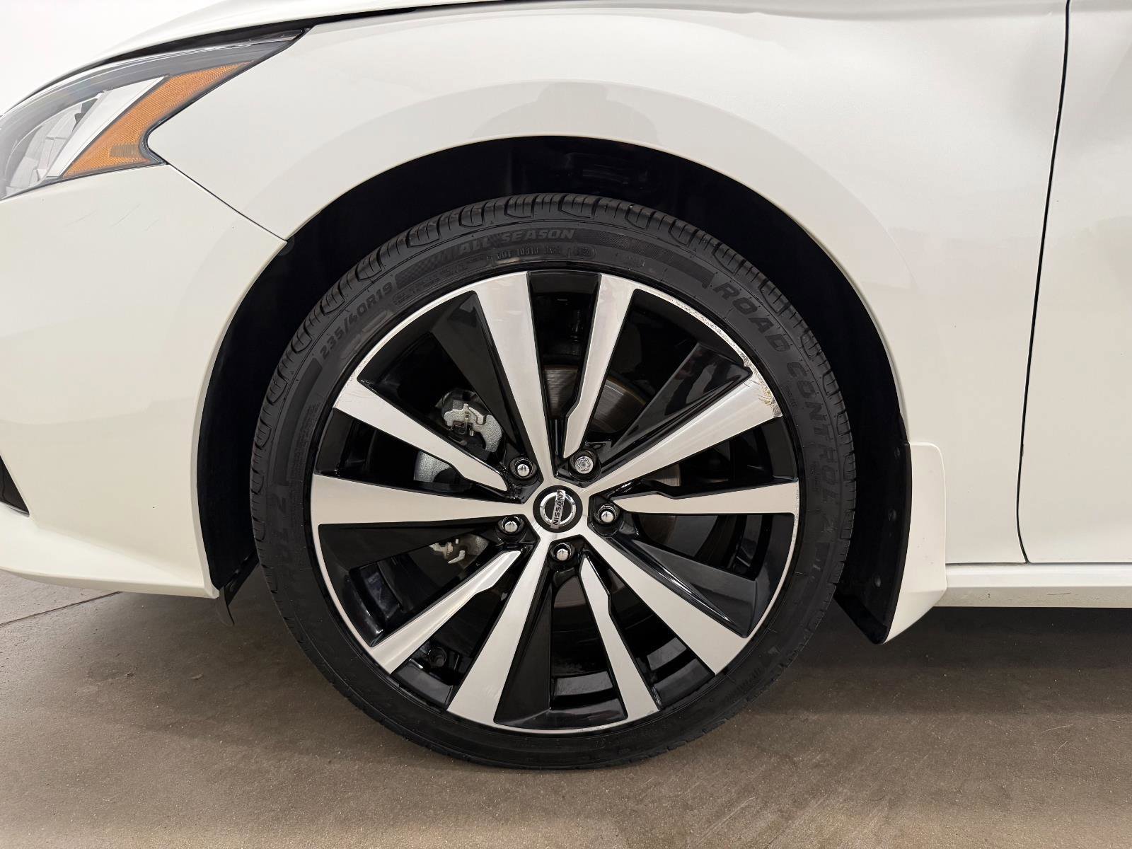 Used 2021 Nissan Altima 2.5 Platinum AWD/4WD image 27
