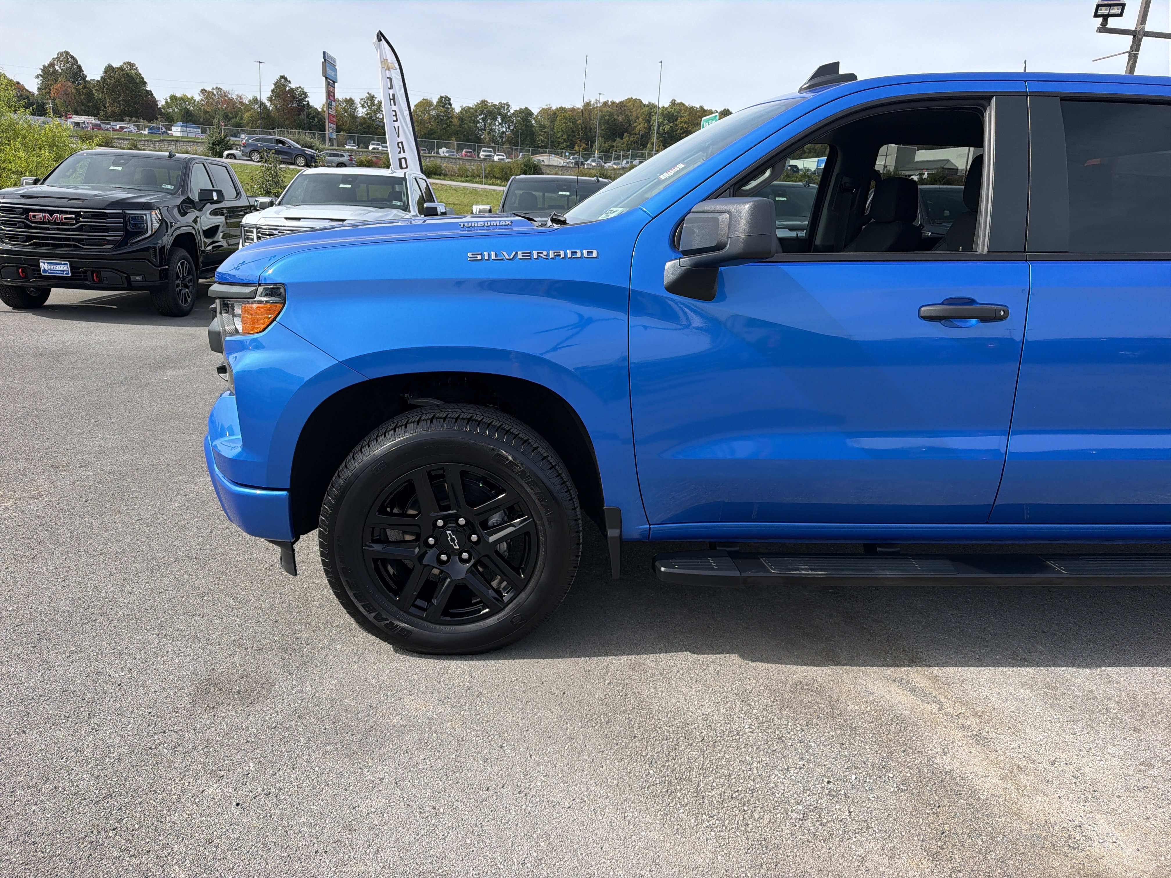 Certified 2026 Chevrolet Silverado 1500 Custom AWD/4WD image 12