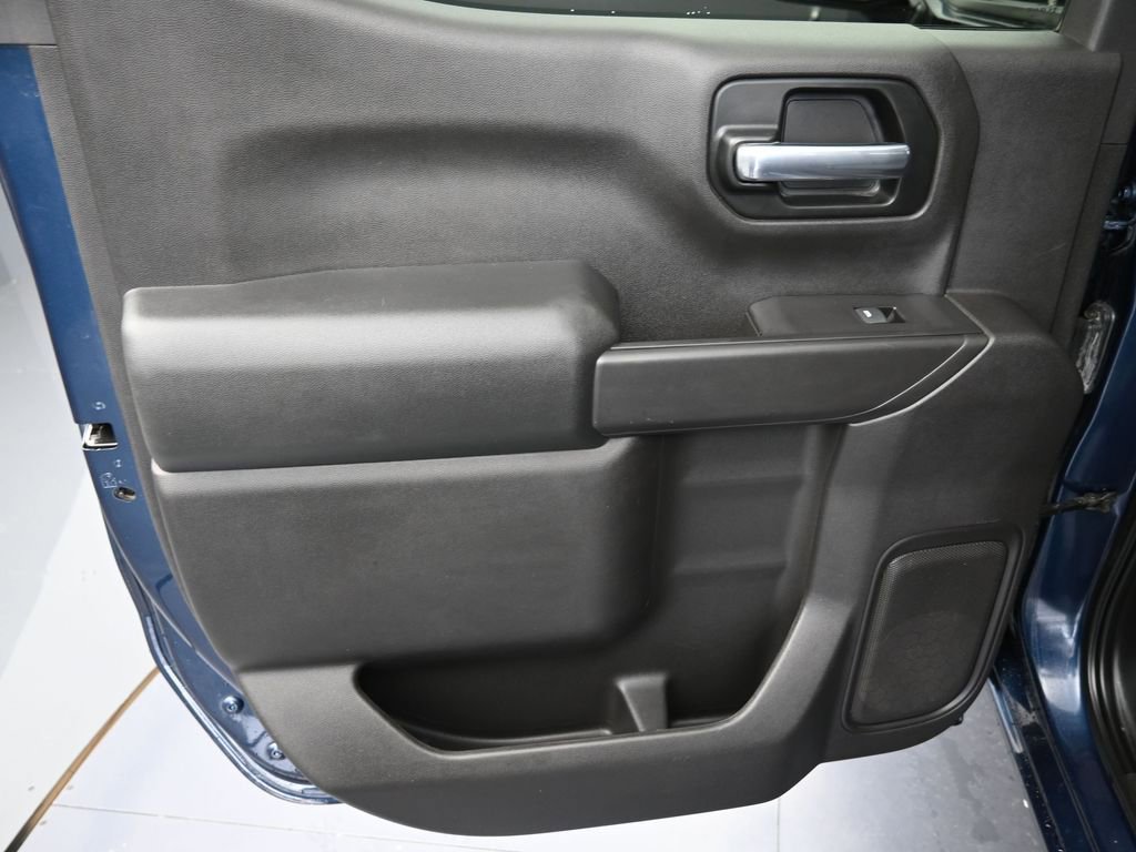 Used 2019 Chevrolet Silverado 1500 LT w/ Texas Edition image 23