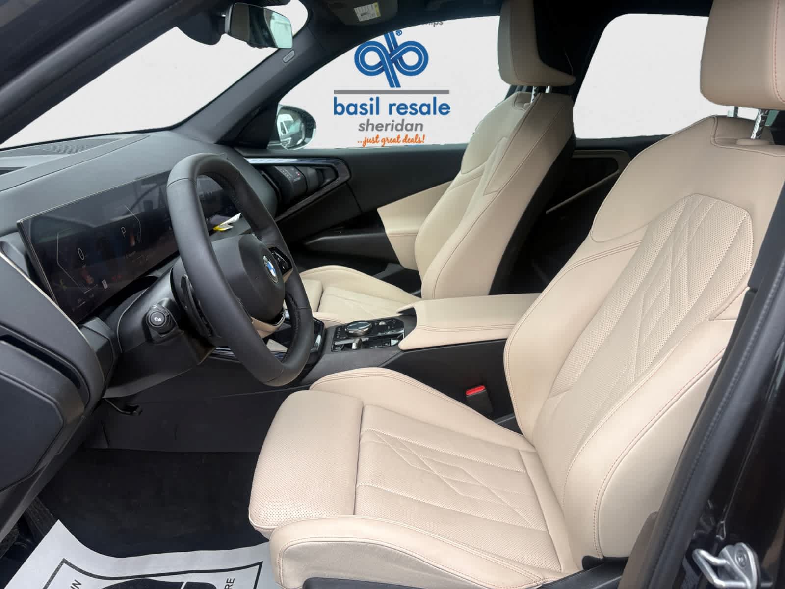 Used 2025 BMW X3 xDrive30i AWD/4WD image 9