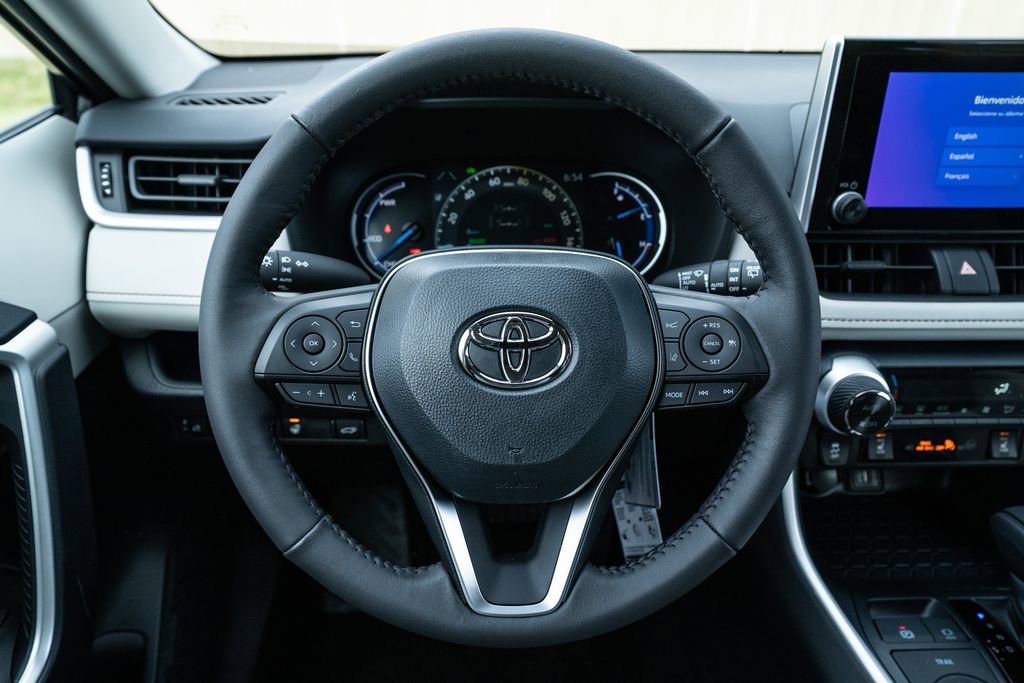 New 2025 Toyota RAV4 XLE w/ Convenience Package image 17