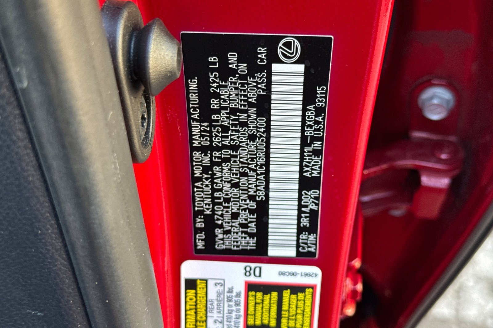 Certified 2024 Lexus ES 300h w/ Premium Package FWD image 40