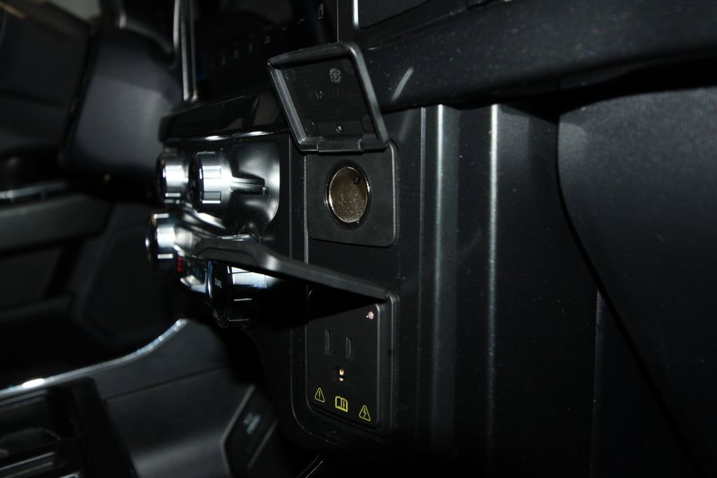 Used 2022 Ford F150 XLT w/ Equipment Group 302A High image 26