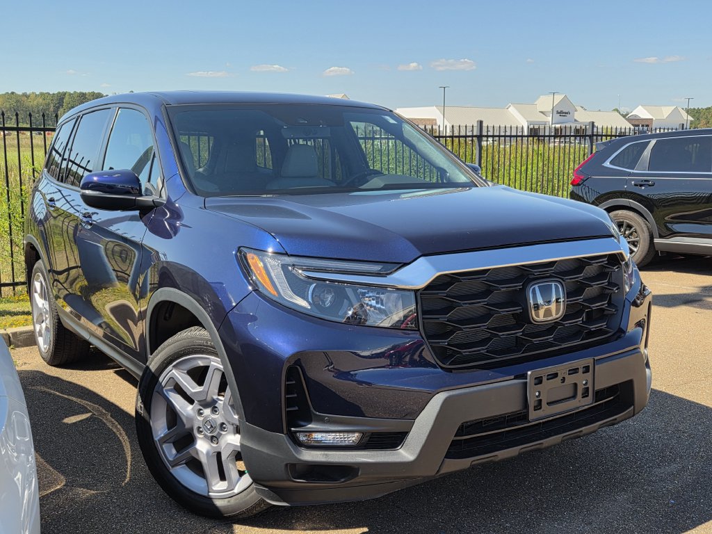 Used 2024 Honda Passport EX-L image 3