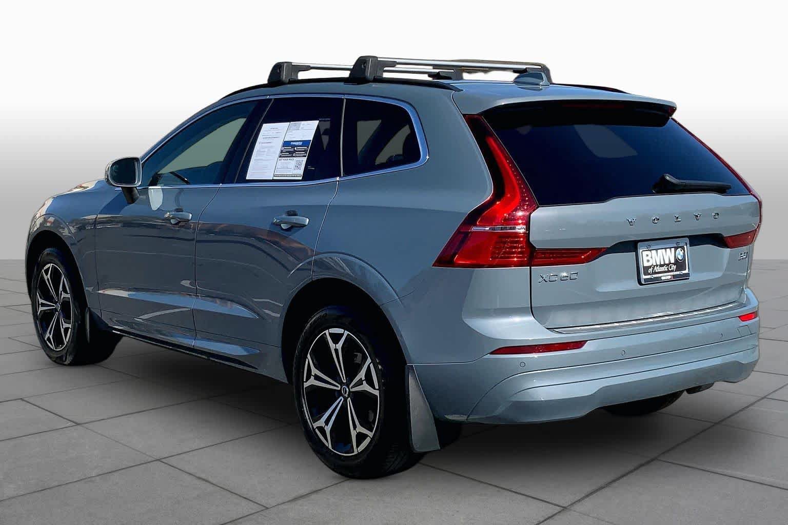 Used 2022 Volvo XC60 B5 Momentum w/ Climate Package AWD/4WD image 12