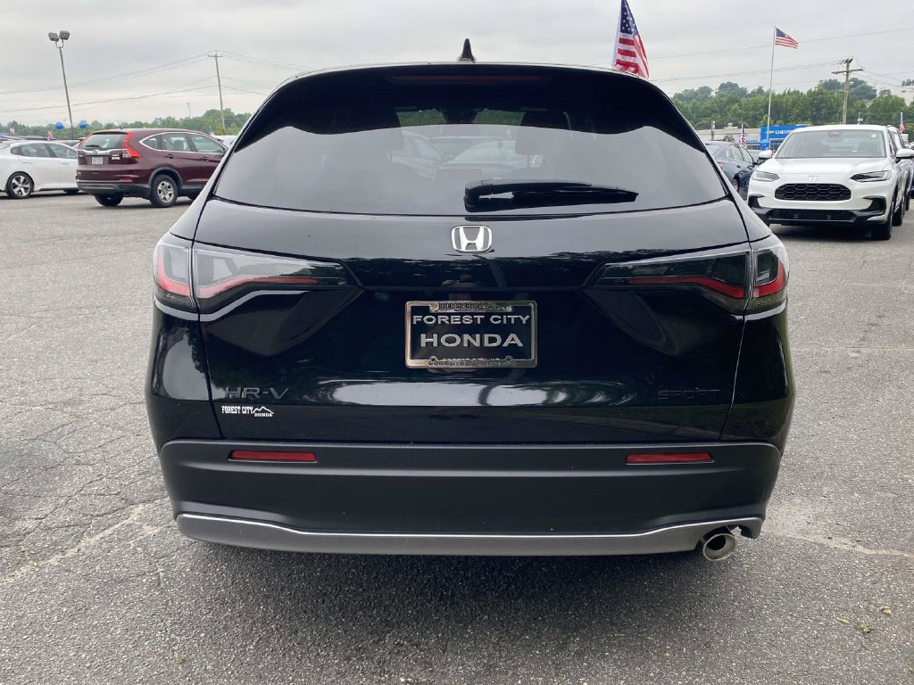 New 2026 Honda HR-V Sport image 4