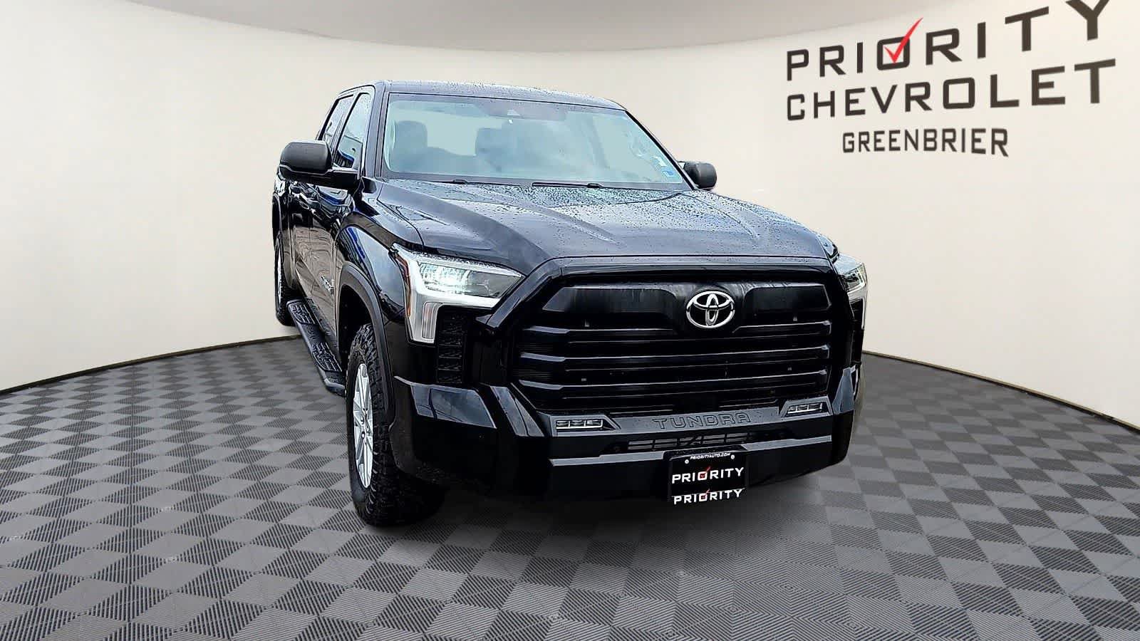 Used 2022 Toyota Tundra SR5 AWD/4WD image 3