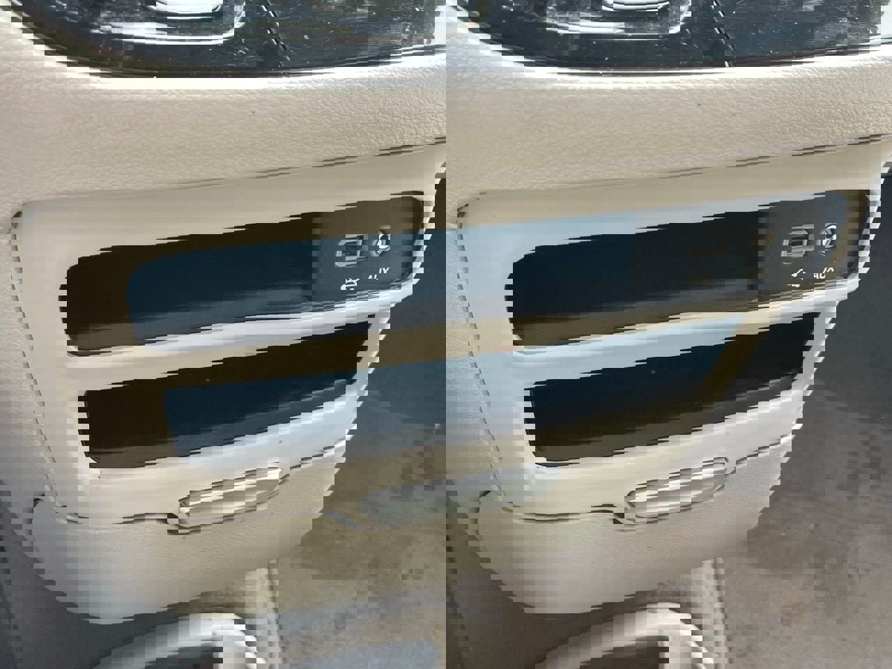 Used 2017 Chrysler Pacifica LX image 8