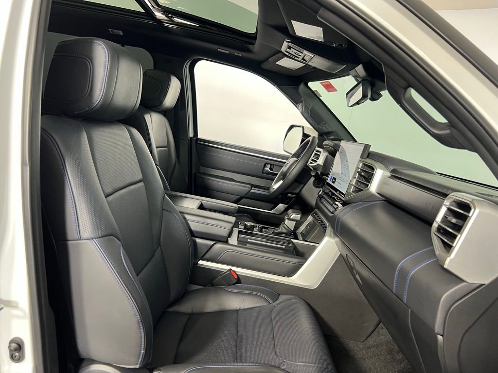 Used 2024 Toyota Sequoia Platinum image 33