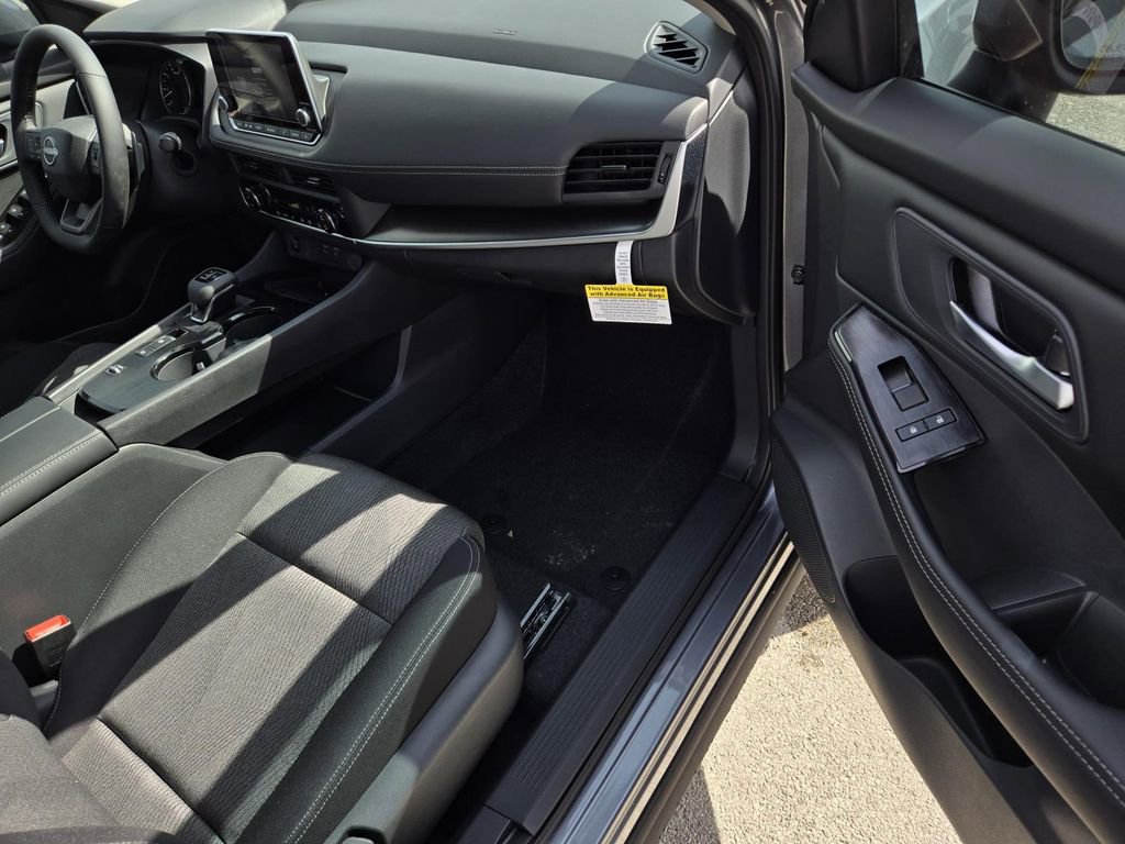 New 2026 Nissan Rogue SV image 7