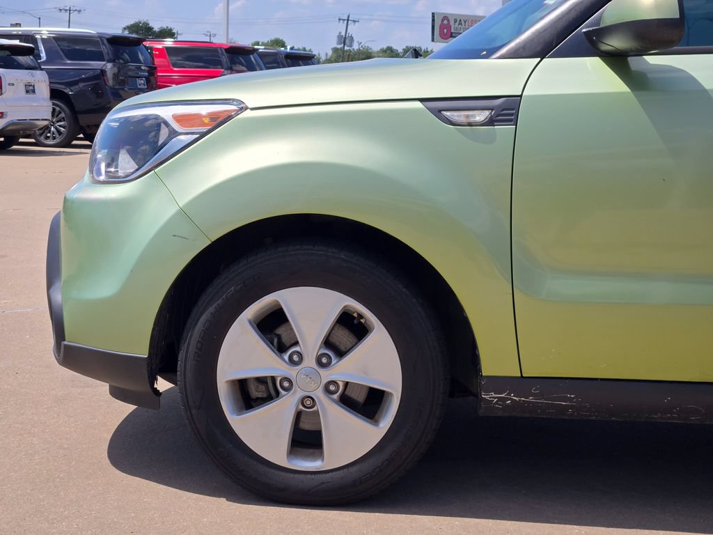 Used 2014 Kia Soul FWD image 28