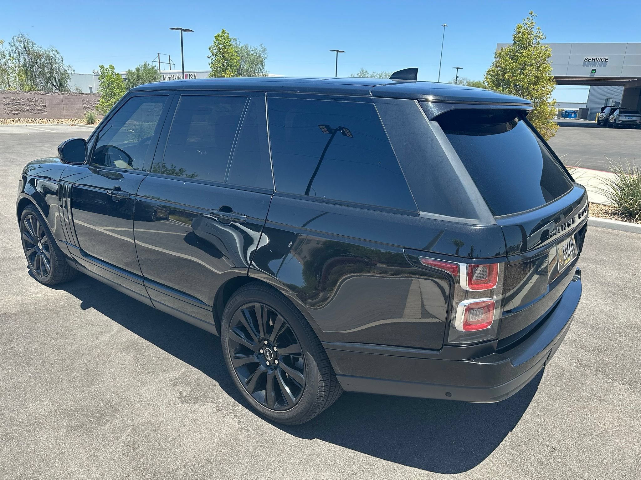 Used 2018 Land Rover Range Rover HSE AWD/4WD image 12