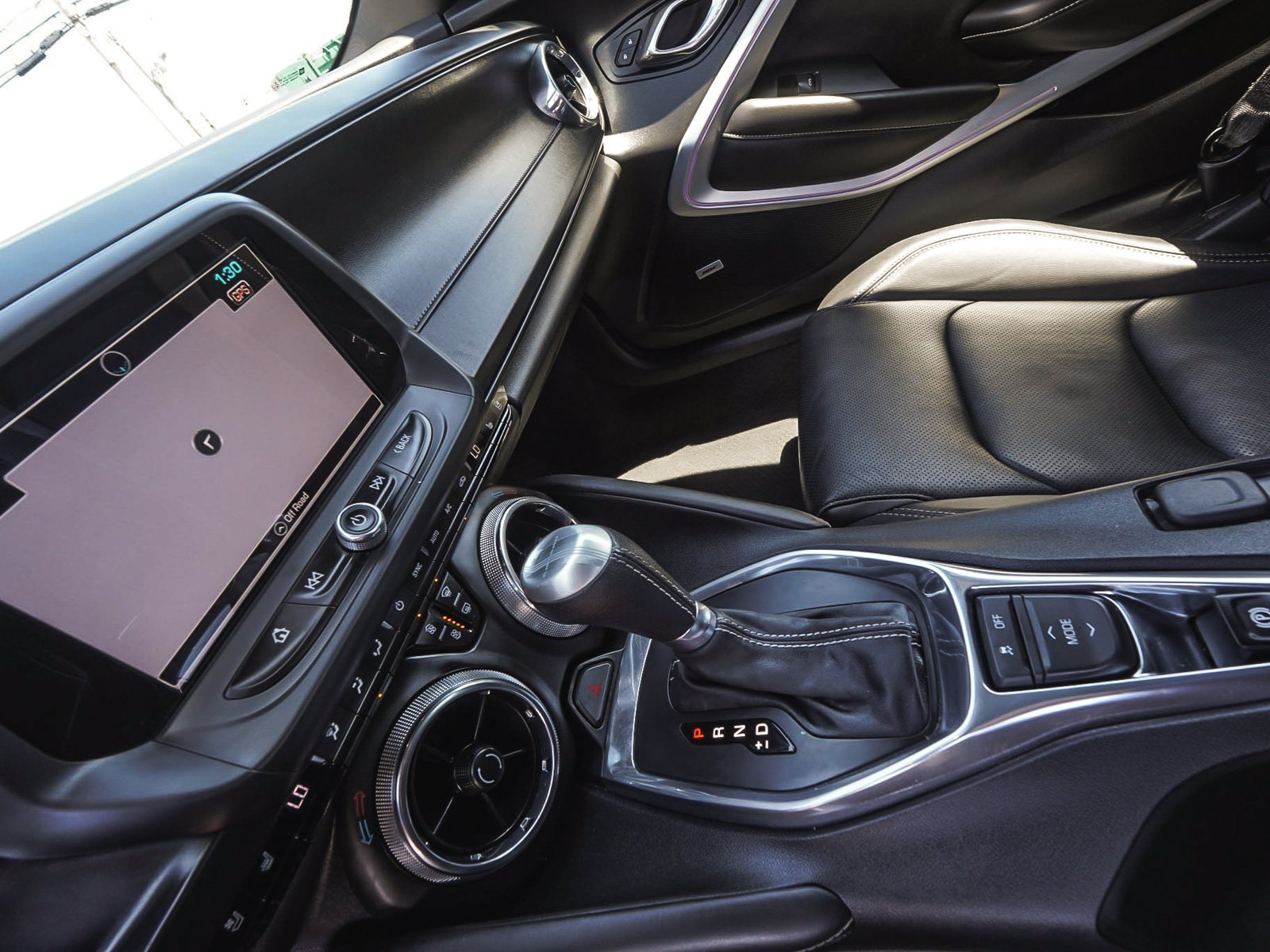 Used 2018 Chevrolet Camaro SS RWD image 39