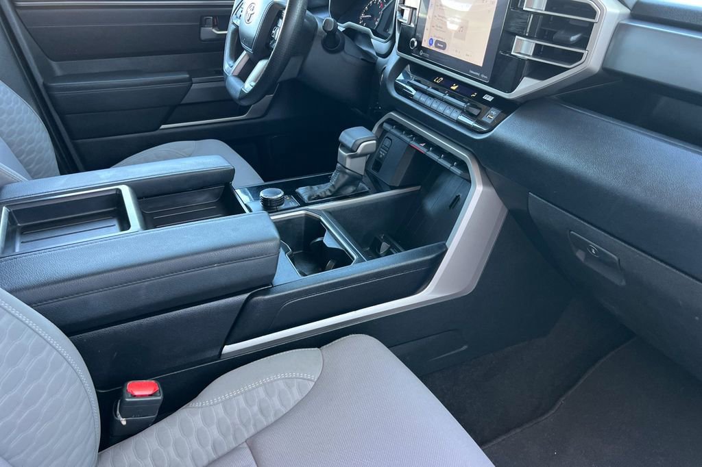 Used 2022 Toyota Tundra SR5 w/ Convenience Package RWD image 19
