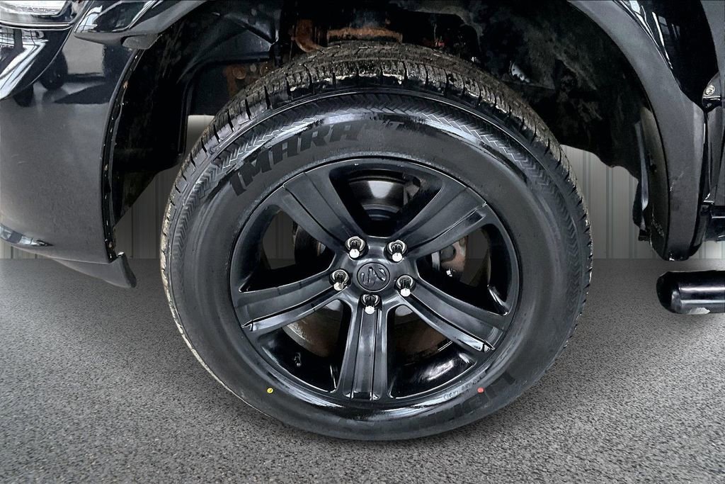 Used 2018 RAM 1500 Sport image 30