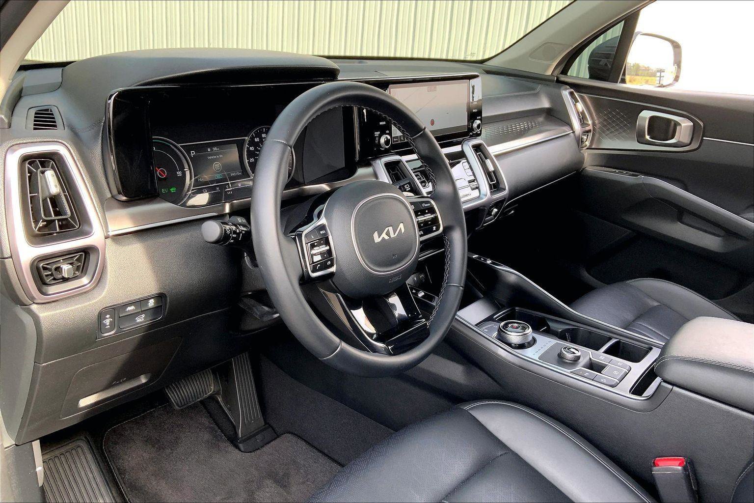 Used 2024 Kia Sorento EX w/ Panoramic Sunroof Package image 12