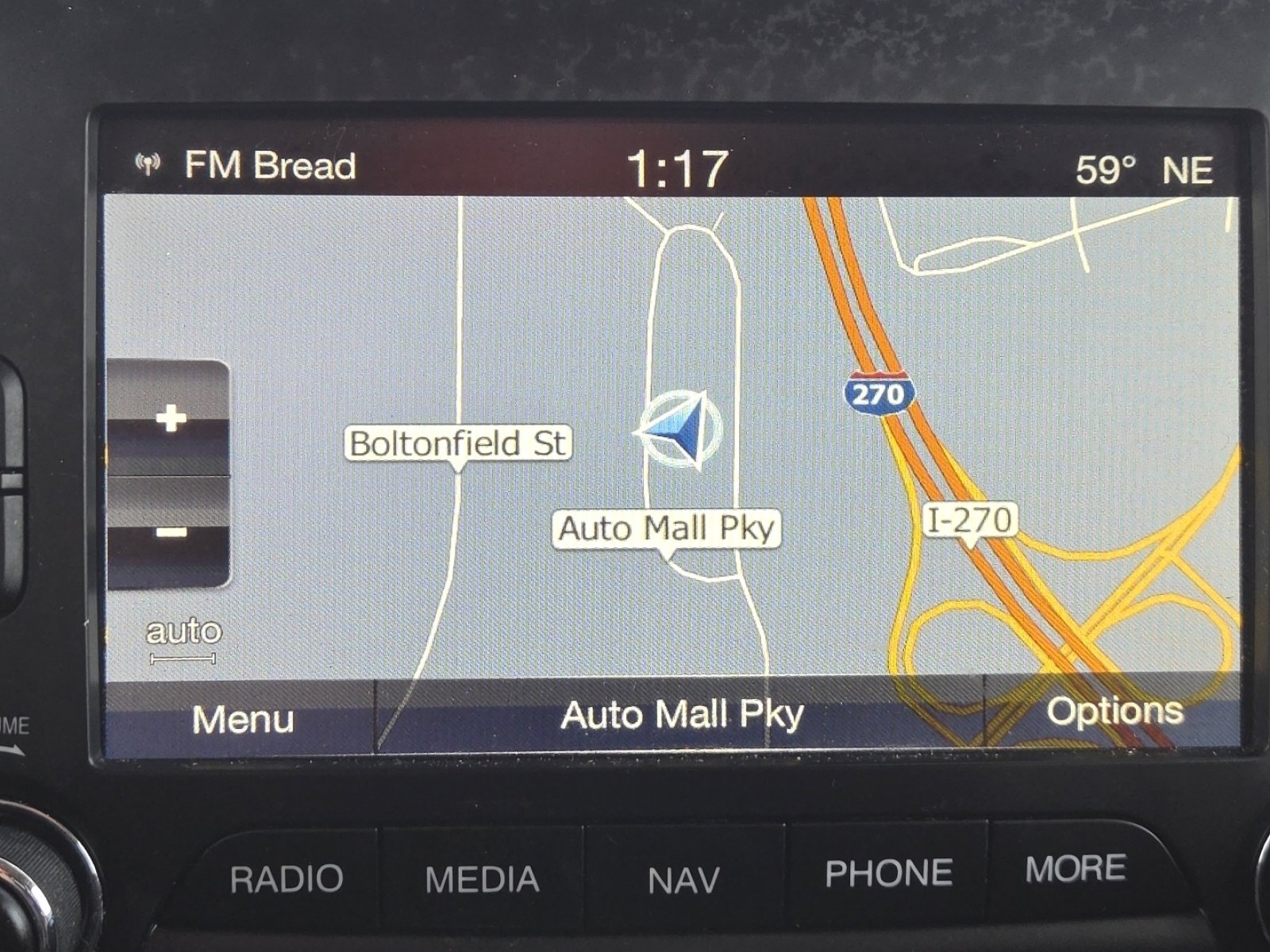 Used 2016 Jeep Renegade Latitude image 3