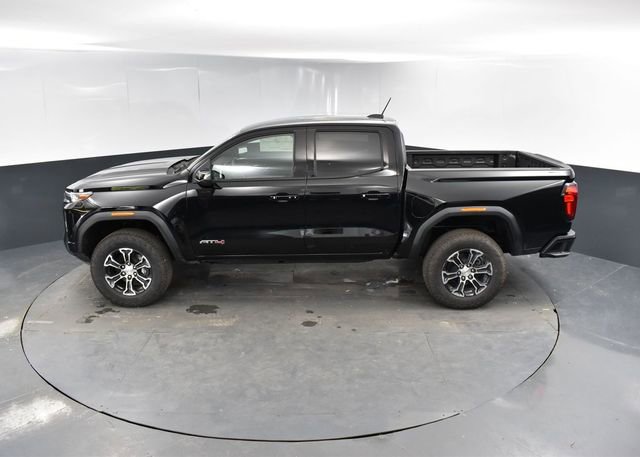 Used 2025 GMC Canyon AT4 image 32