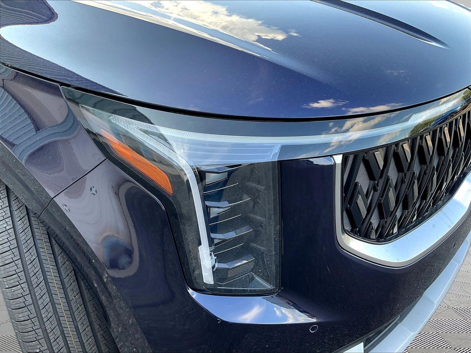 New 2027 Kia Carnival FWD image 8