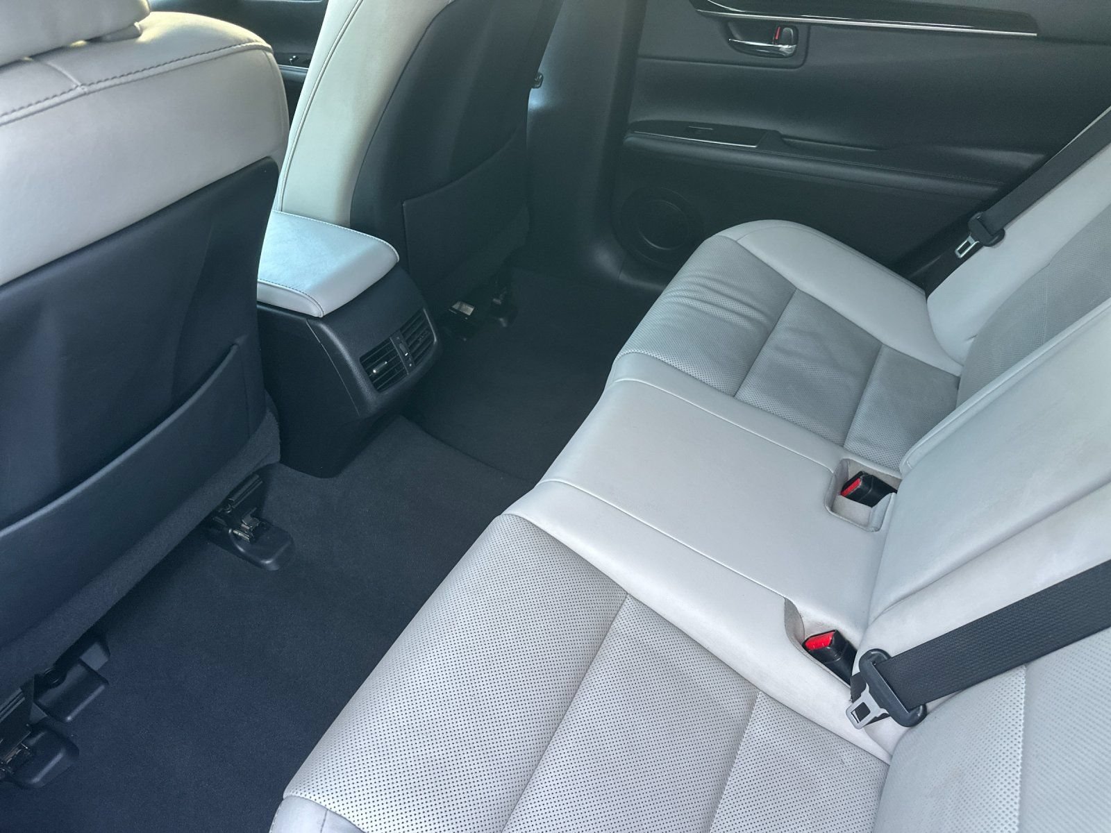 Used 2018 Lexus ES 350 FWD image 12