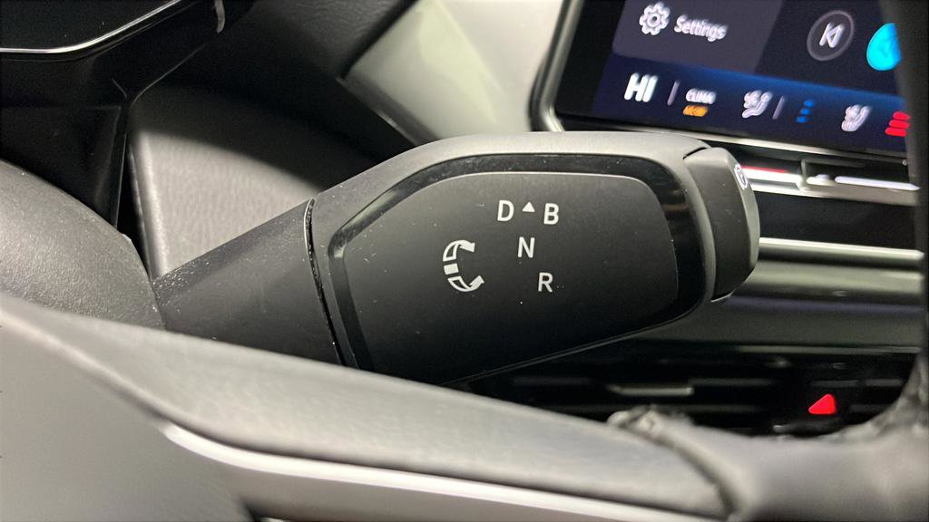 Used 2024 Volkswagen ID.4 Pro S image 19