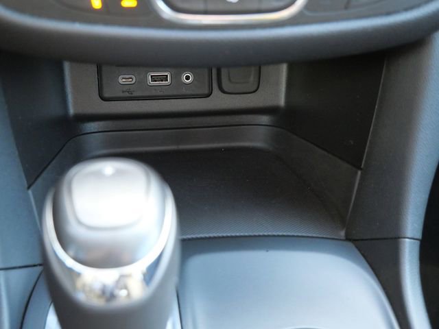 Used 2019 Chevrolet Equinox LT w/ Sun & Navigation Package AWD/4WD image 22