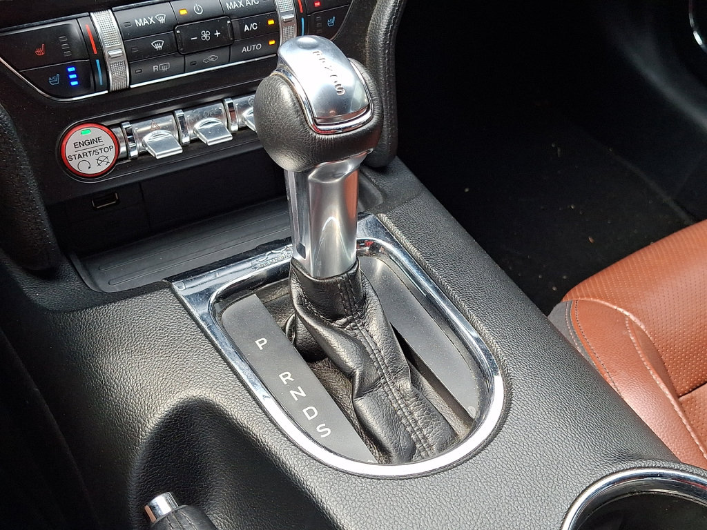 Used 2015 Ford Mustang Premium RWD image 26