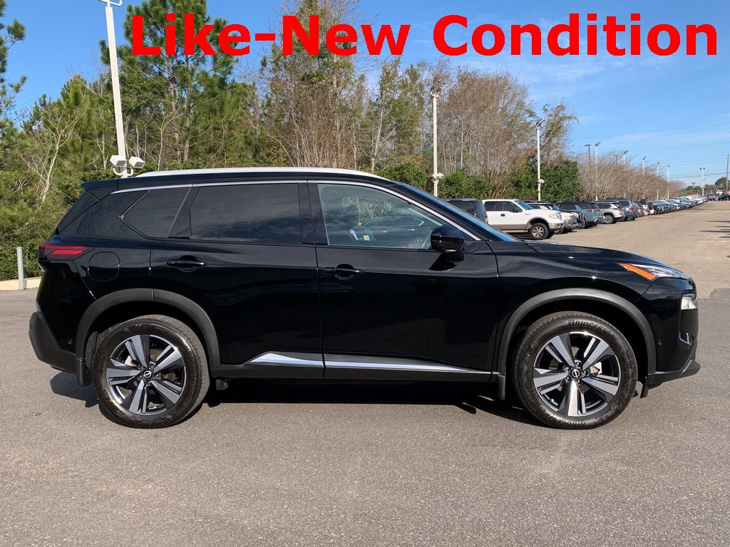 Used 2023 Nissan Rogue SL w/ SL Premium Package image 2