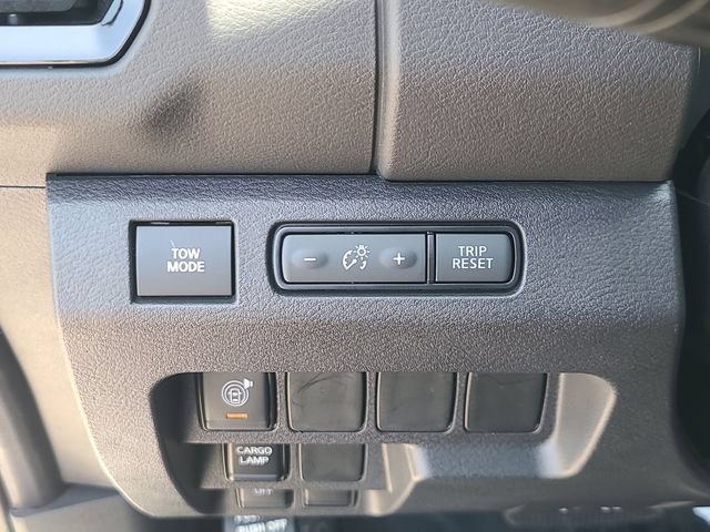 Used 2026 Nissan Frontier PRO-4X AWD/4WD image 19
