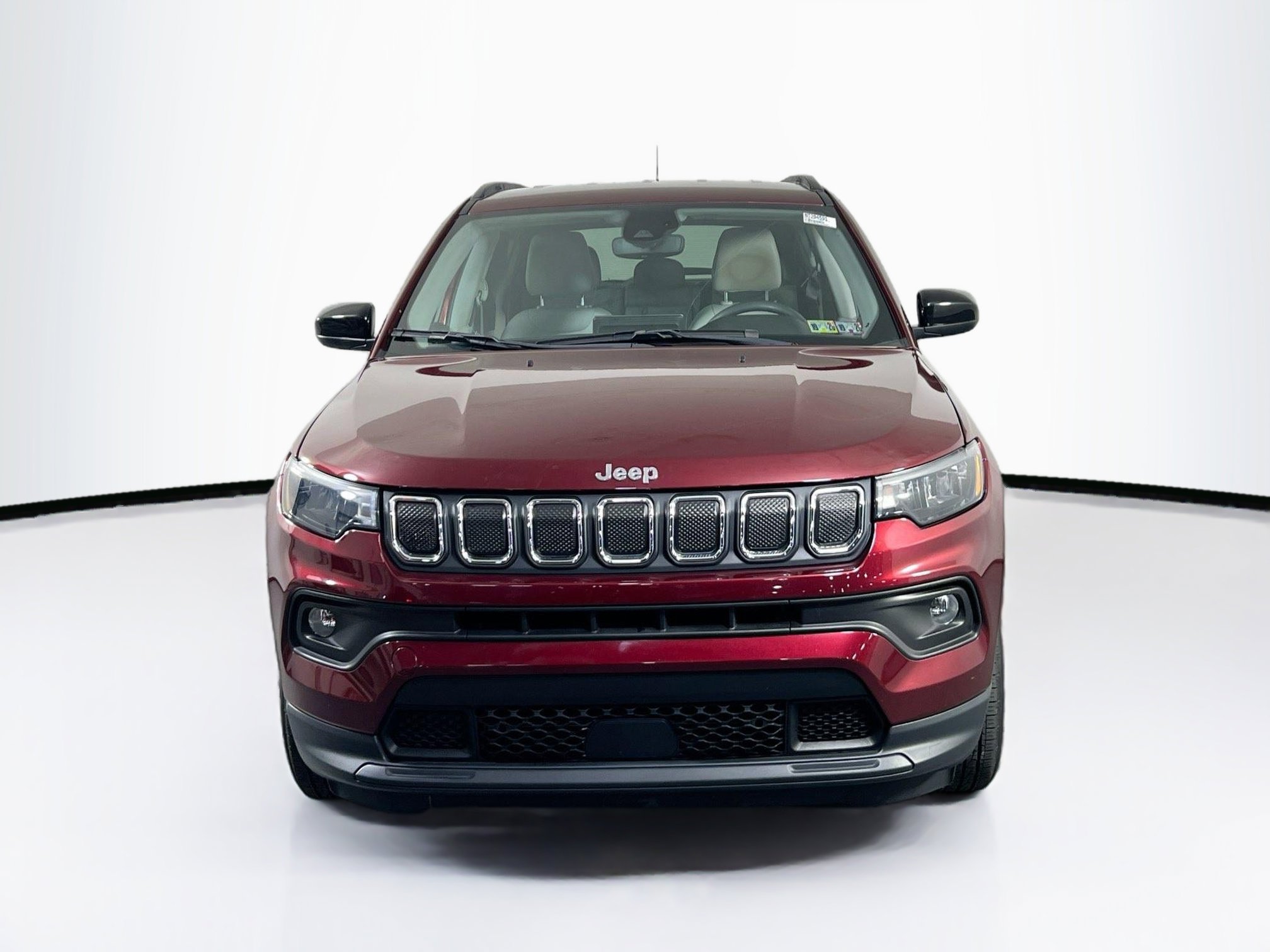 Used 2022 Jeep Compass Latitude AWD/4WD image 2