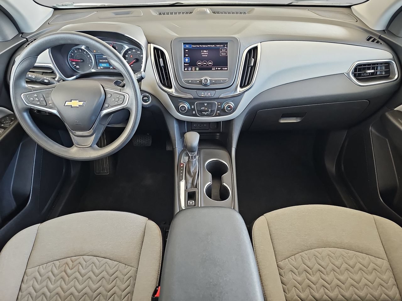 Used 2024 Chevrolet Equinox LS w/ LS Convenience Package AWD/4WD image 11