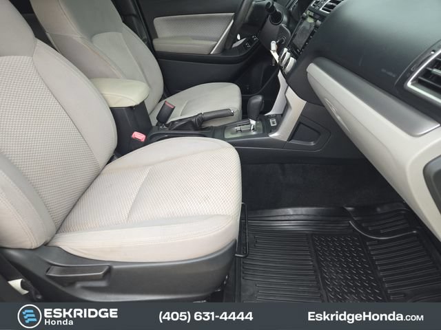 Used 2017 Subaru Forester 2.5i Premium w/ All-Weather Package AWD/4WD image 15
