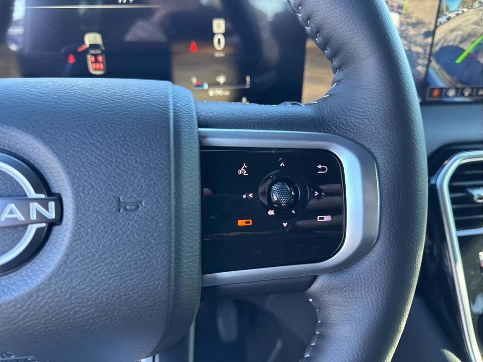 New 2026 Nissan Armada Platinum AWD/4WD image 17