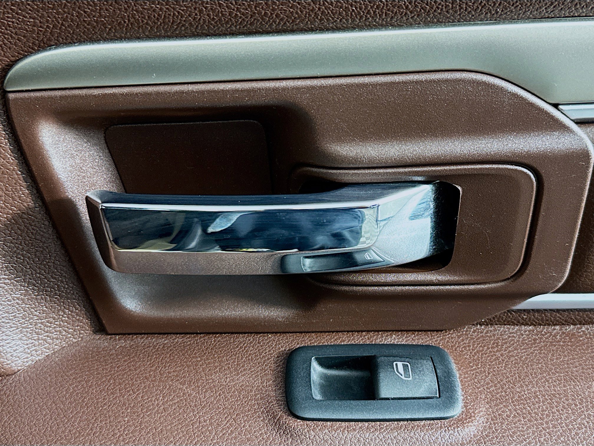 Used 2020 RAM 1500 Classic SLT image 29