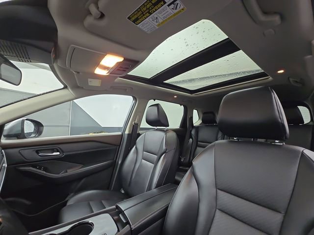 Used 2023 Nissan Rogue SV w/ SV Premium B Package image 22