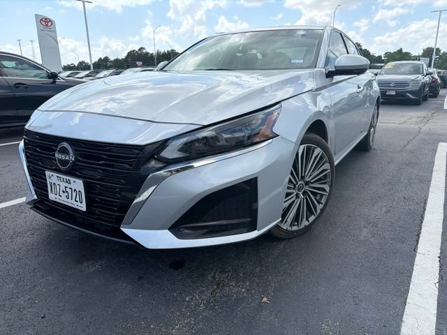 Used 2023 Nissan Altima 2.5 SL AWD/4WD image 1