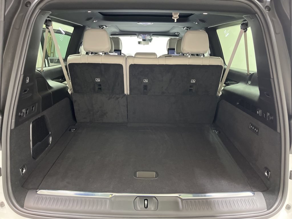 New 2026 Jeep Grand Wagoneer L Summit w/ Rear Seat Video Group I AWD/4WD image 26
