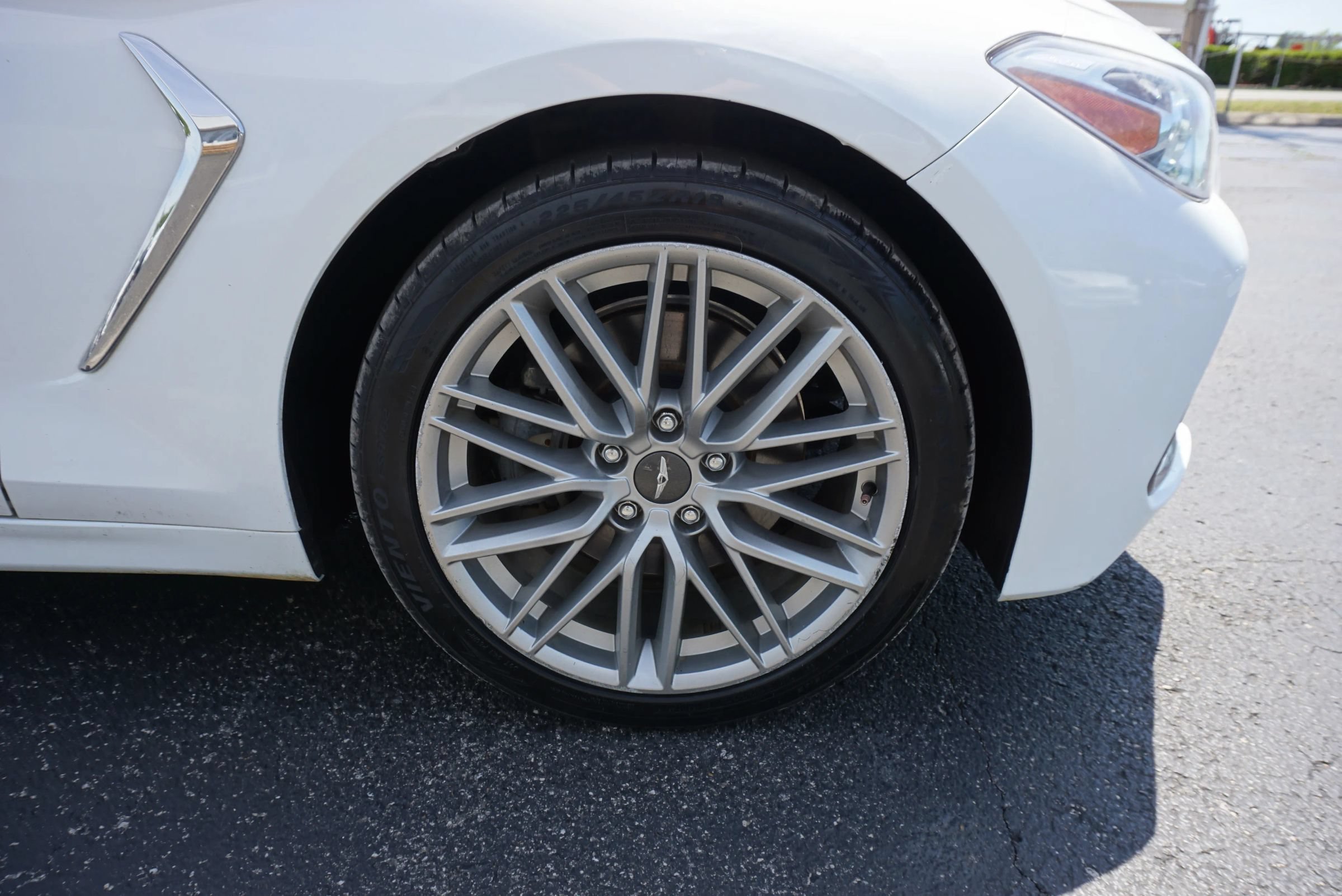 Used 2021 Genesis G70 2.0T RWD image 36