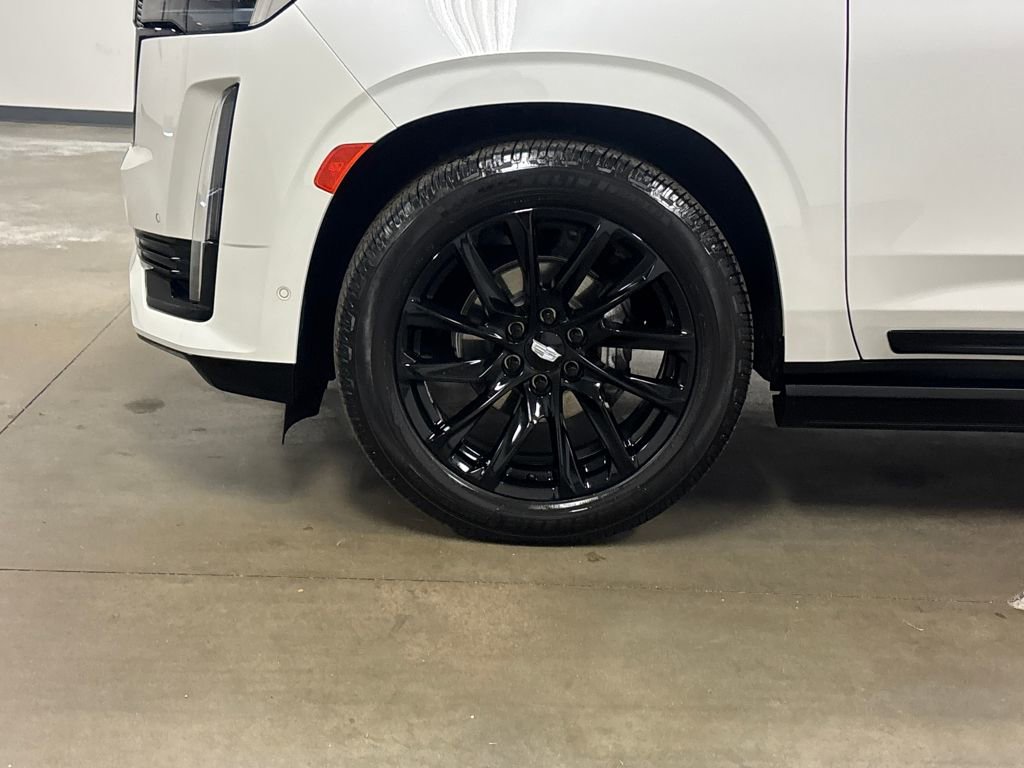 Used 2023 Cadillac Escalade Sport w/ LPO, ONYX Package image 11