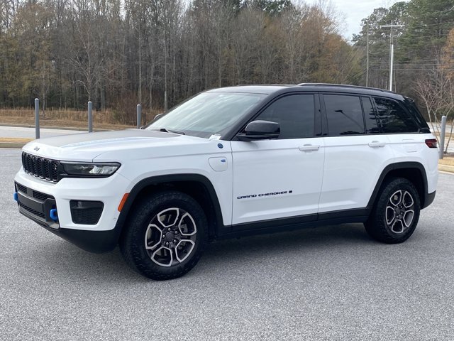 Used 2022 Jeep Grand Cherokee Trailhawk w/ Advanced Protech Group II image 8