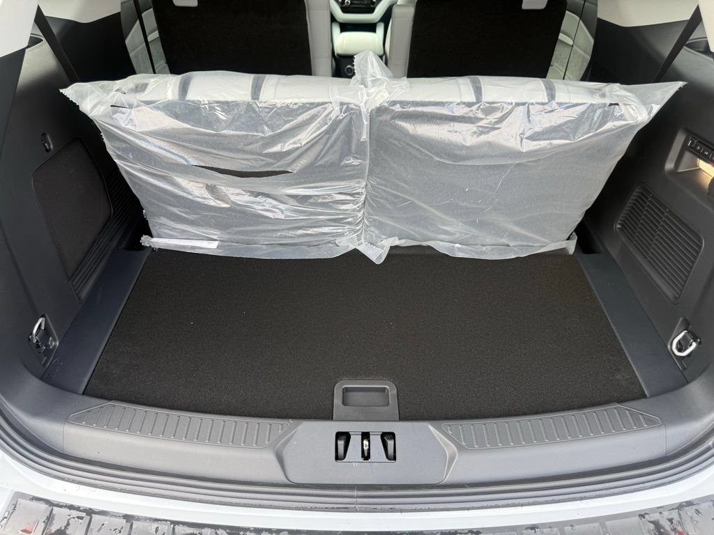 New 2026 Ford Explorer Platinum w/ LUX Leather Package AWD/4WD image 50