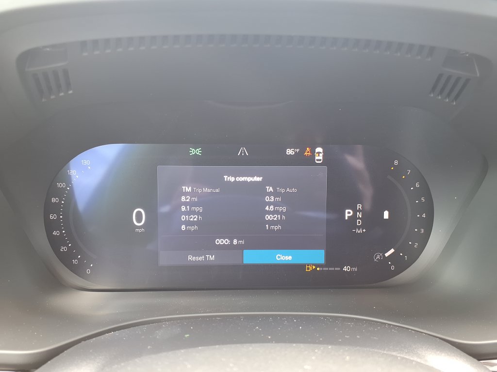 New 2026 Volvo XC60 B5 Plus w/ Protection Package Premier AWD/4WD image 25