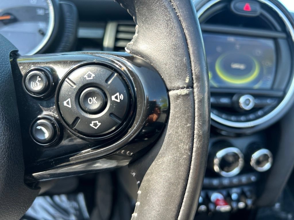 Used 2016 MINI Cooper Convertible FWD image 31