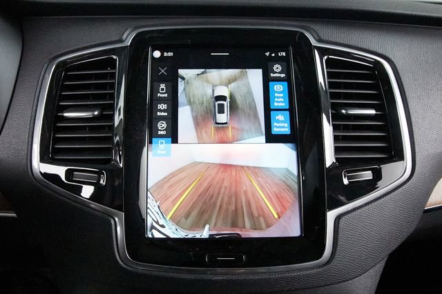 Used 2024 Volvo XC90 T8 Plus w/ Protection Package Premier AWD/4WD image 15