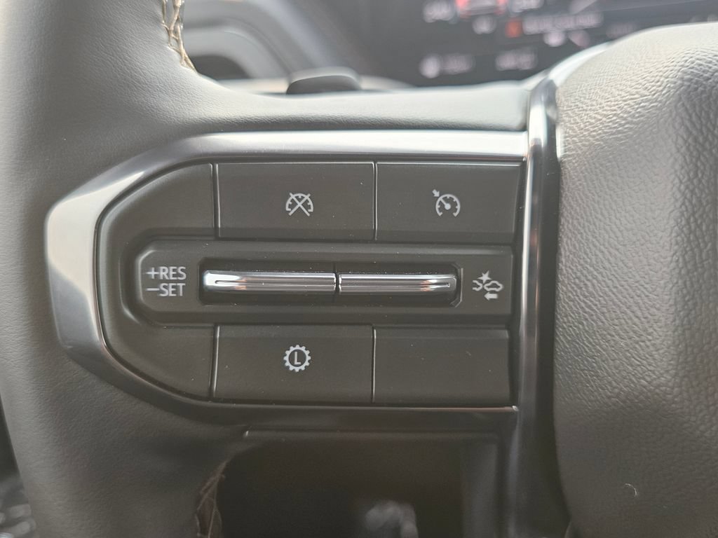 Certified 2026 GMC Yukon AT4 AWD/4WD image 38