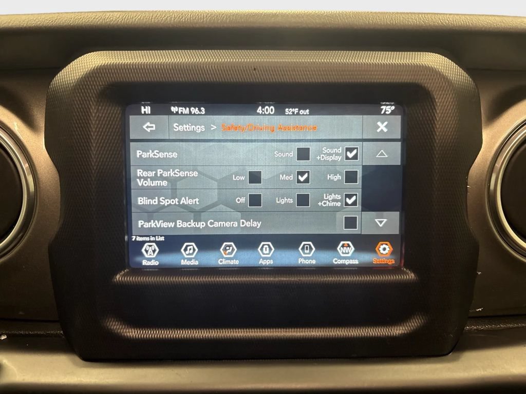 Used 2019 Jeep Wrangler Unlimited Sahara w/ Safety Group AWD/4WD image 45
