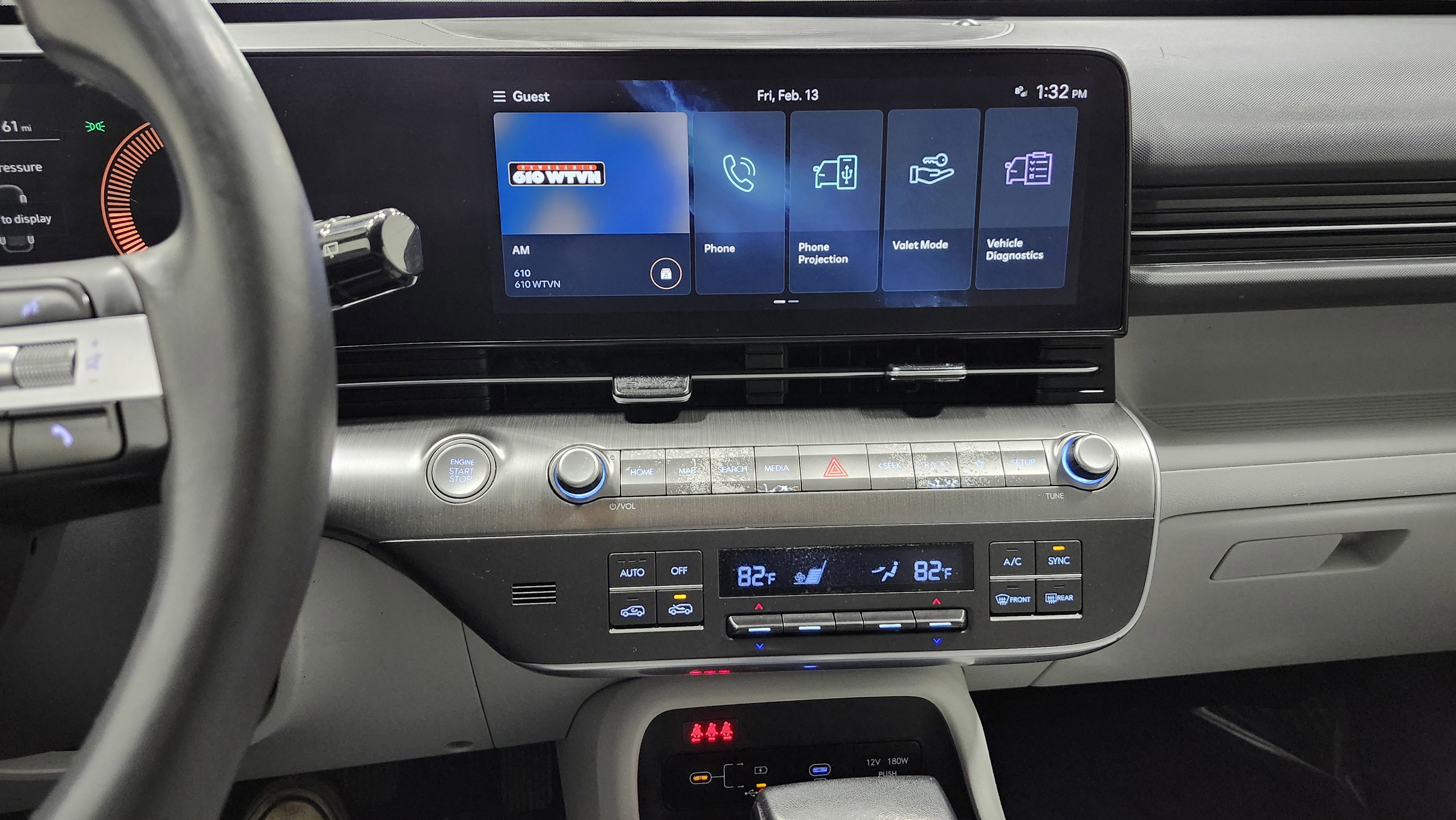 Used 2024 Hyundai Kona SEL image 25